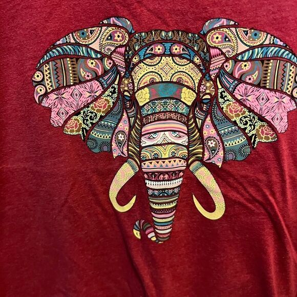 District Made Elephant shirt - Picture 3 of 8